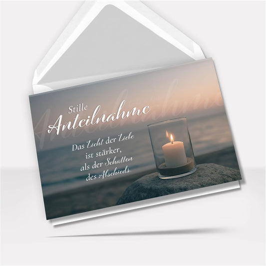 Trauerkarte Beileid mit Umschlag – Beileidskarte Kondolenzkarte – Hochwertige Klappkarte für persönliche Anteilnahme Motiv Kerze am Strand